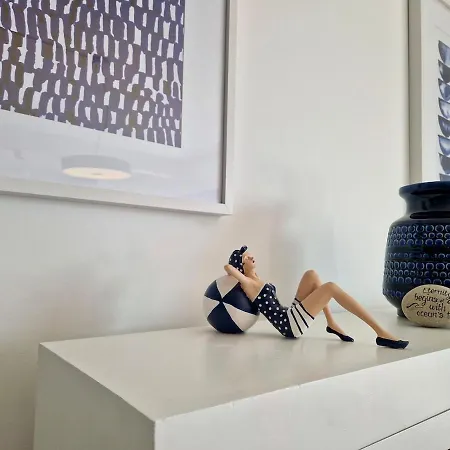 Deep Blue Ac Heating Complex With Pool & Bbq Apartament