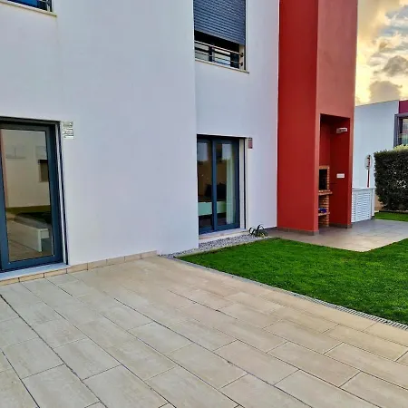 Deep Blue Ac Heating Complex With Pool & Bbq Apartament *