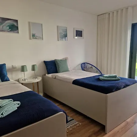 Deep Blue Ac Heating Complex With Pool & Bbq Apartament