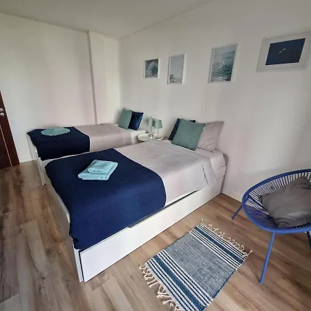 Deep Blue Ac Heating Complex With Pool & Bbq