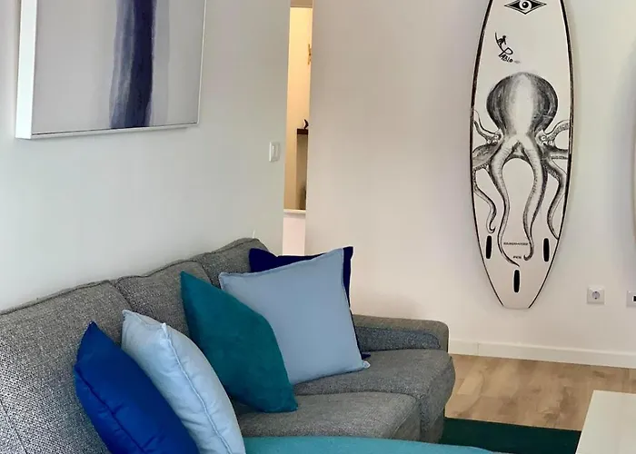 Deep Blue Ac Heating Complex With Pool & Bbq * Ferrel (Leiria)