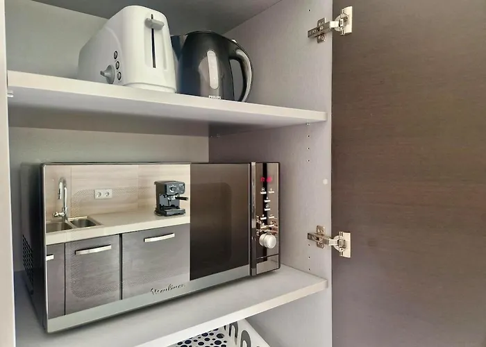 Deep Blue Ac Heating Complex With Pool & Bbq Ferrel (Leiria)